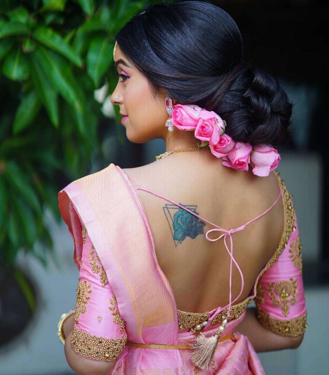 Innovative Pink Banarasi Silk Saree With Dazzling Blouse Piece