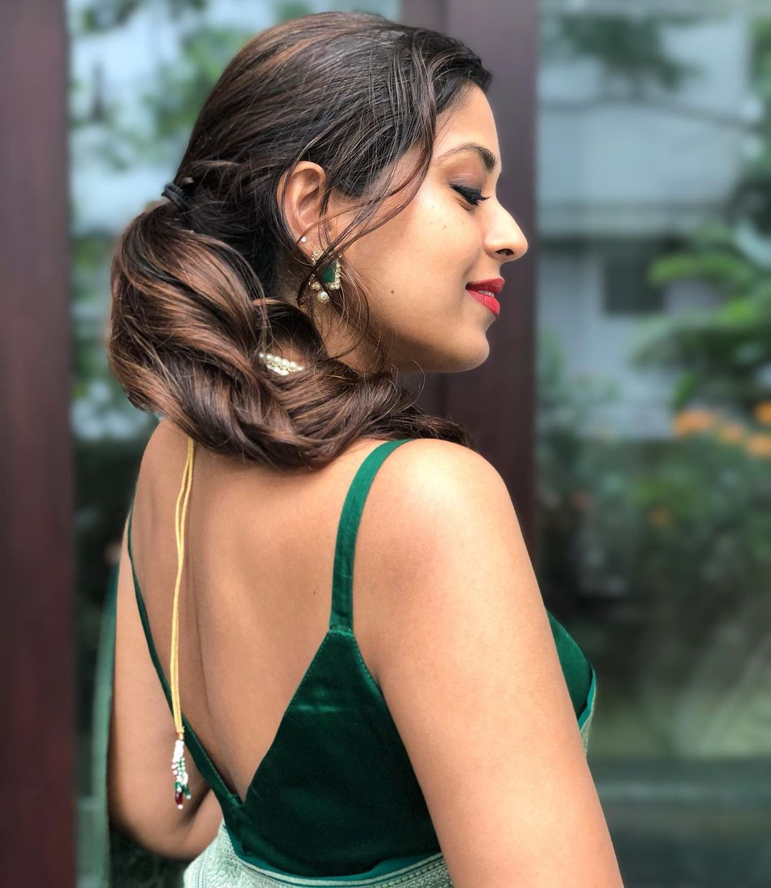 Adorning Green Soft Silk Saree With Enchanting Blouse Piece