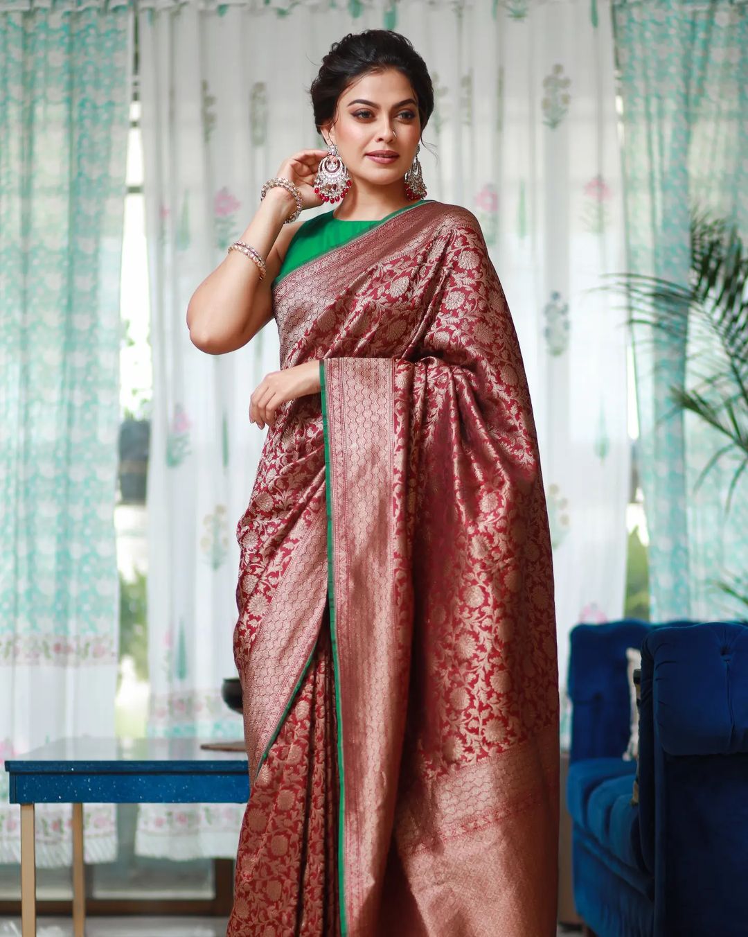 Unique Maroon Soft Silk Saree With Timeless Blouse Piece