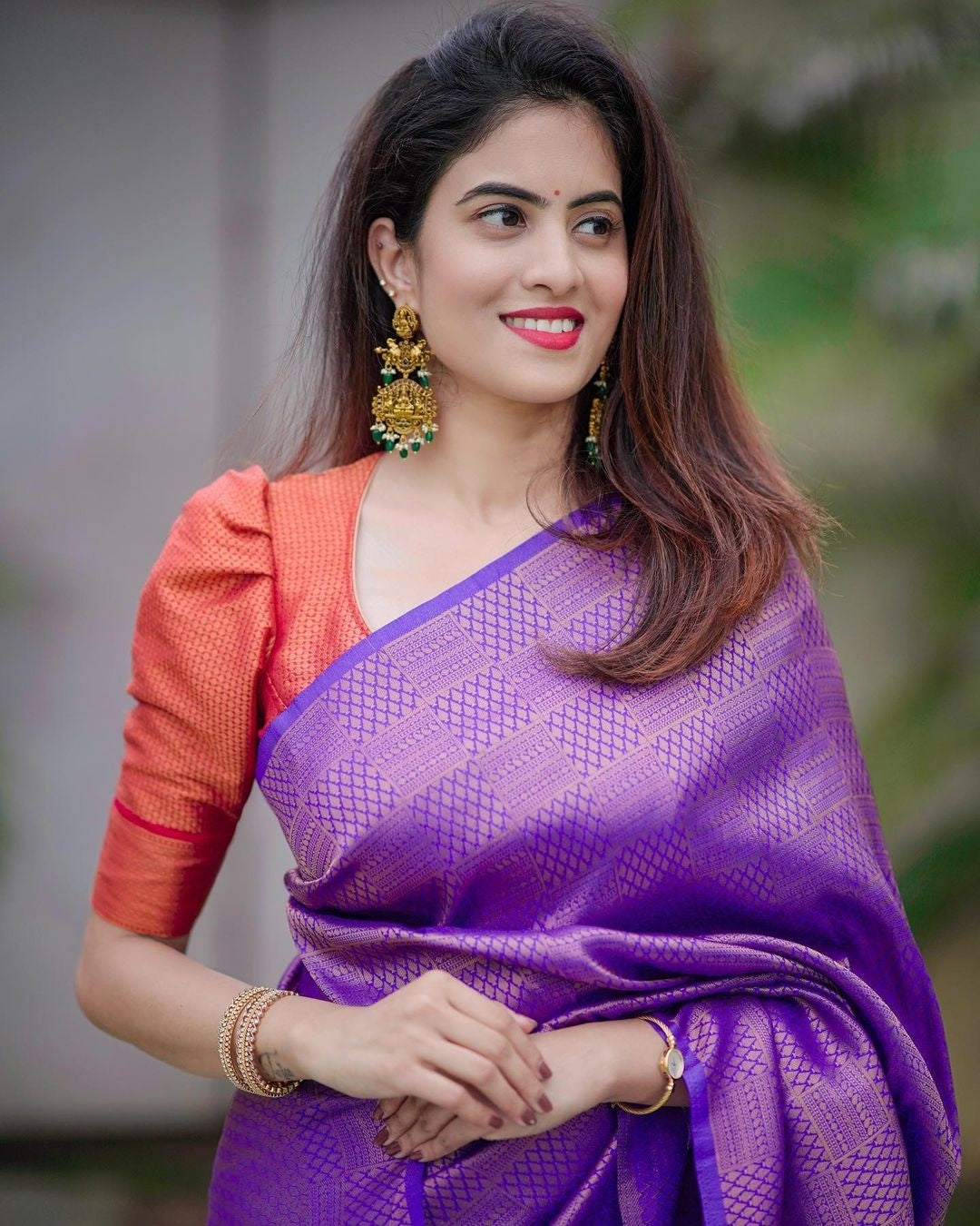 Appreciative Blue Soft Silk Saree With Charitable Blouse Piece