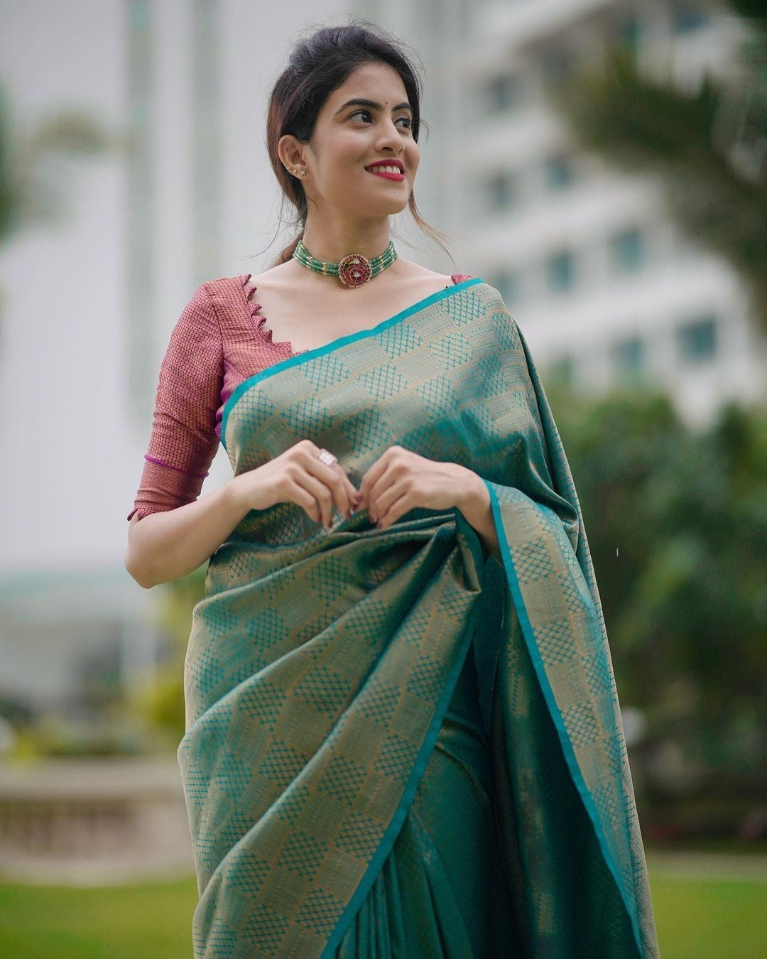 Amicable Rama Soft Silk Saree With Charitable Blouse Piece
