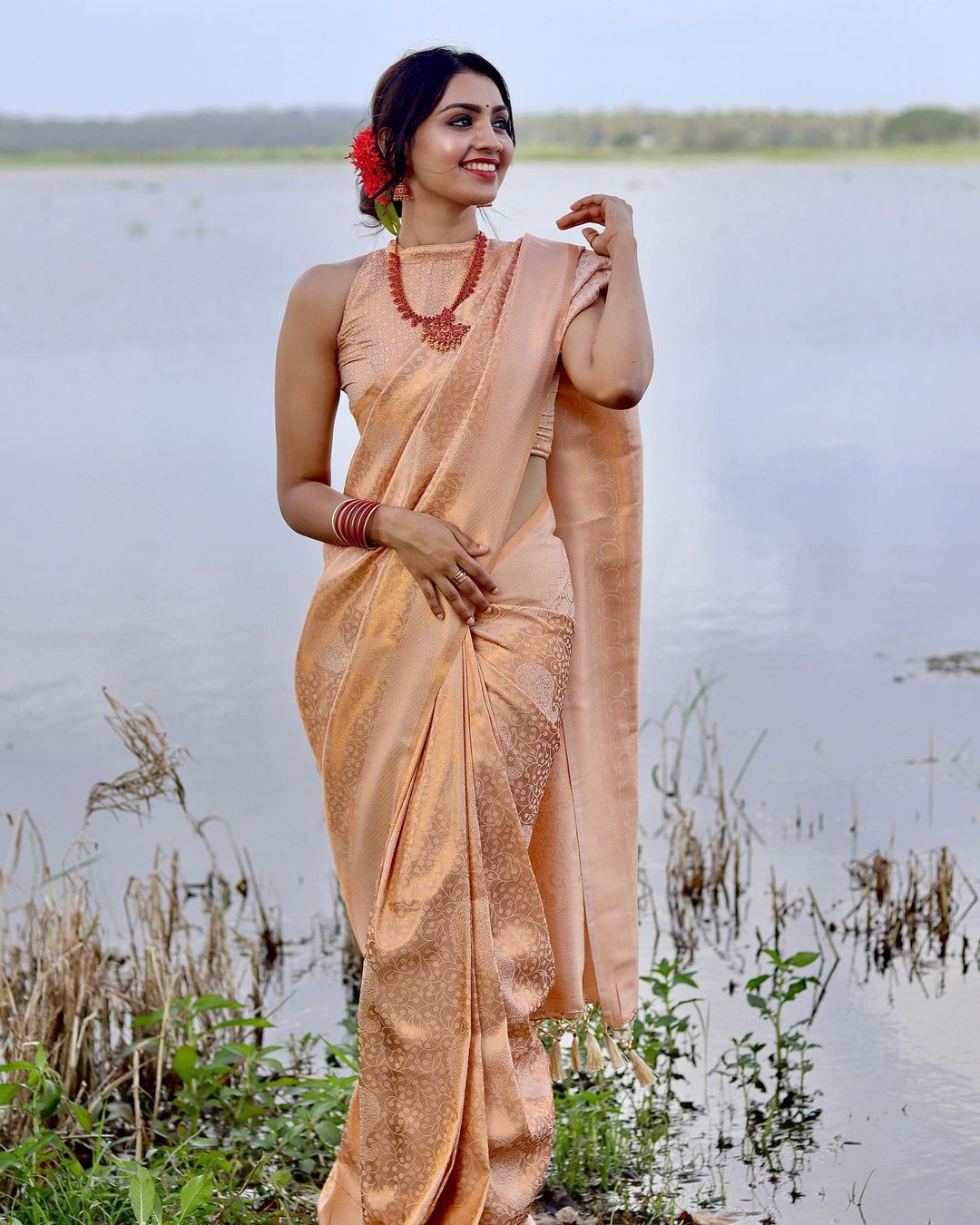 Enthusiastic Beige Soft Silk Saree With Sunshiney Blouse Piece