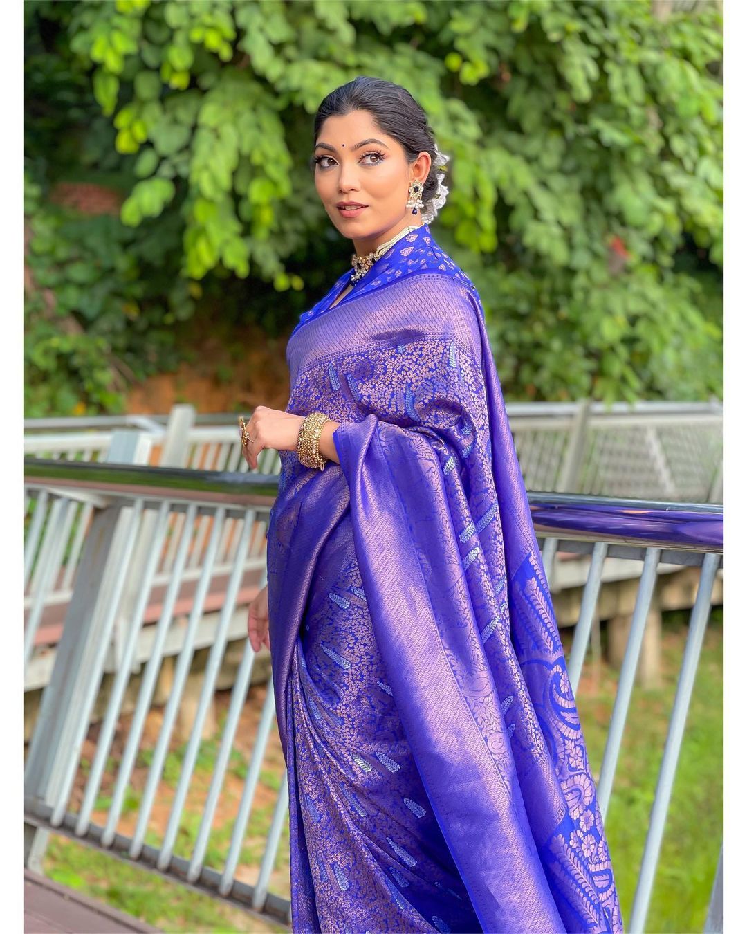 Dissemble Blue Soft Silk Saree With Beleaguer Blouse Piece