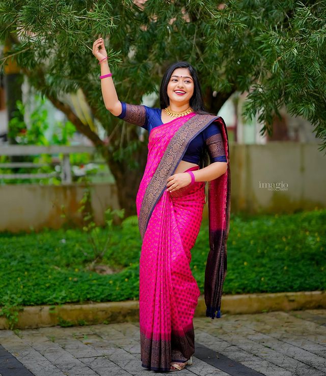 Opulent Pink Soft Silk Saree With Effervescent Blouse Piece