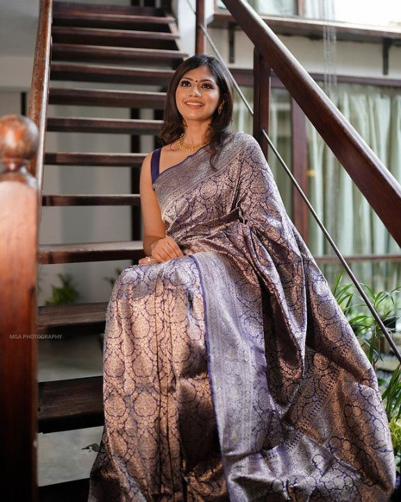 Sophisticated Blue Soft Silk Saree With Snappy Blouse Piece