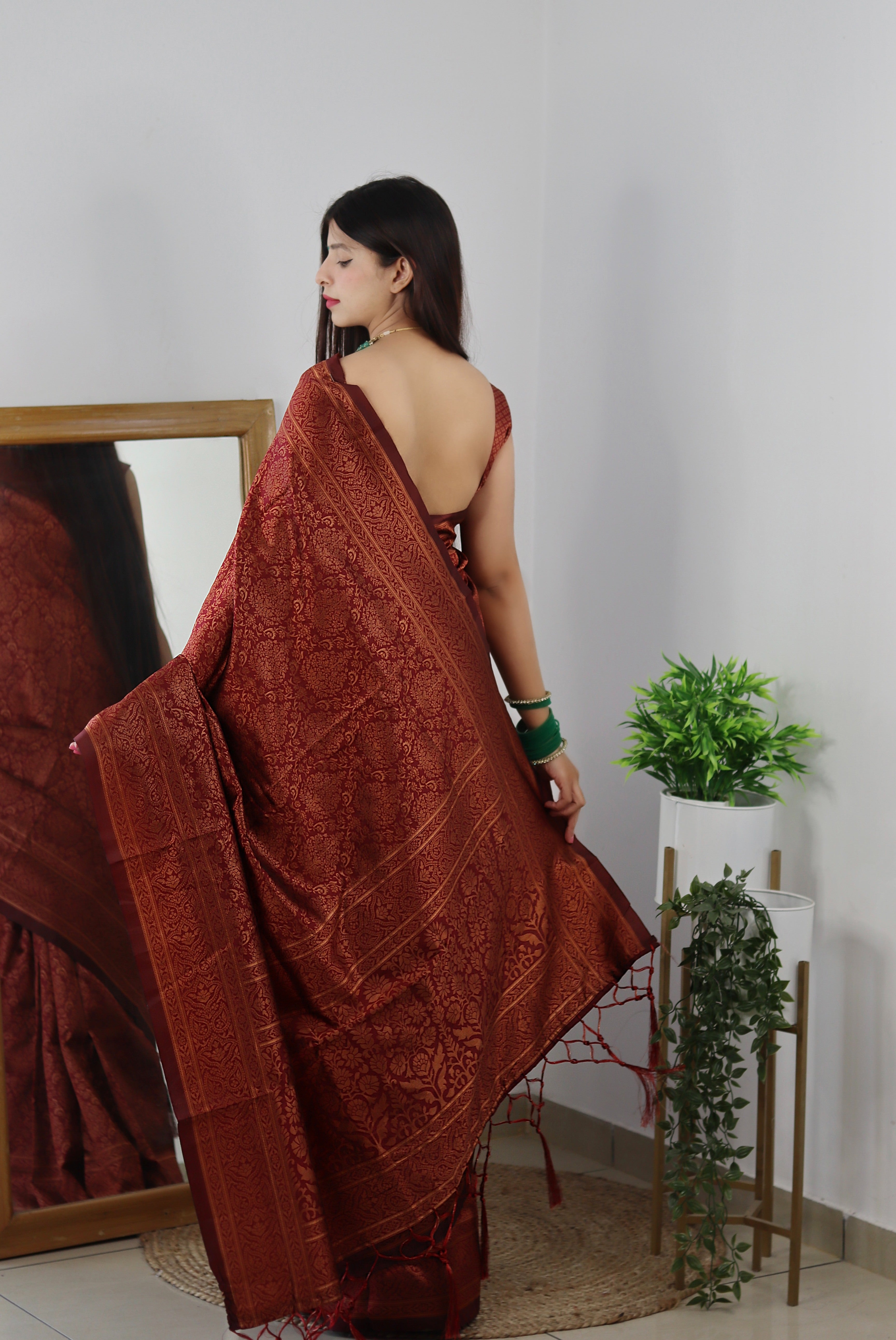 Symmetrical Maroon Soft Silk Saree With Panoply Blouse Piece