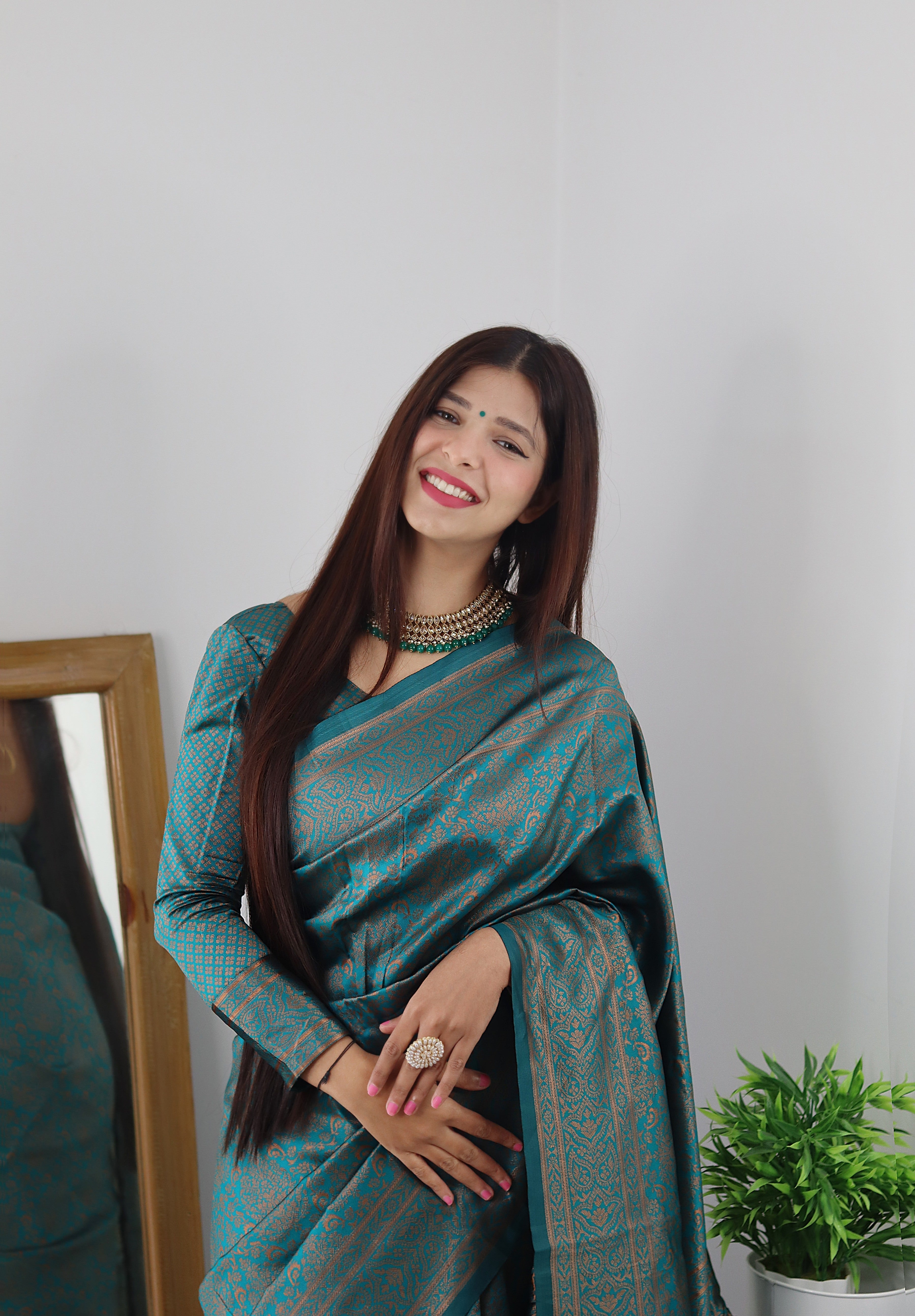 Incredible Rama Soft Silk Saree With Lagniappe Blouse Piece