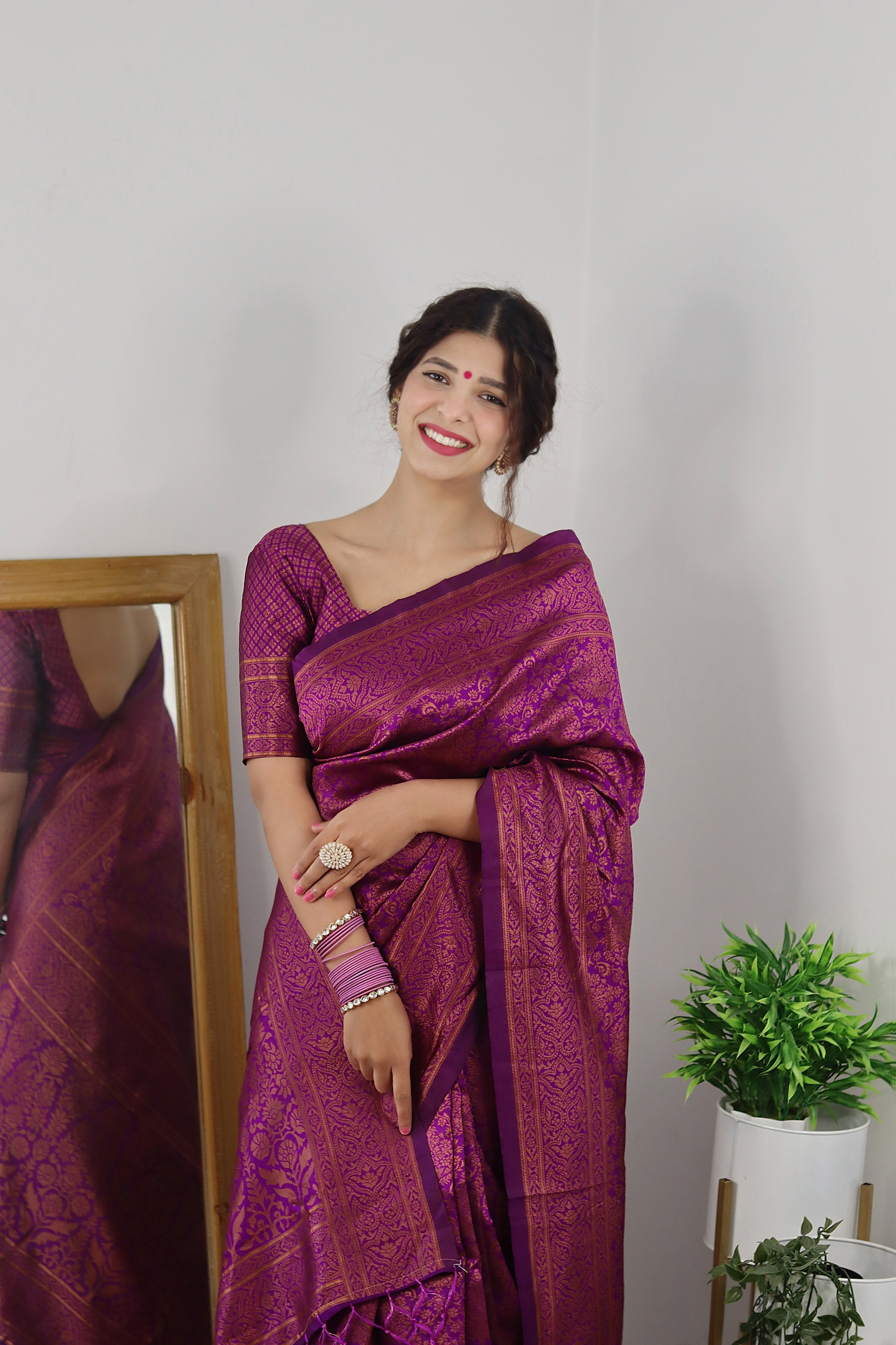 Delectable Purple Soft Silk Saree With Felicitous Blouse Piece