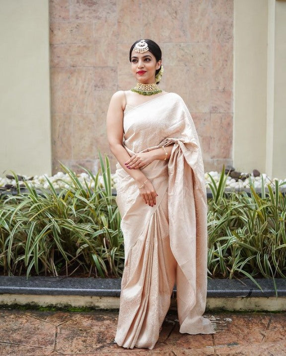 Sophisticated Beige Soft Silk Saree With Artistic Blouse Piece