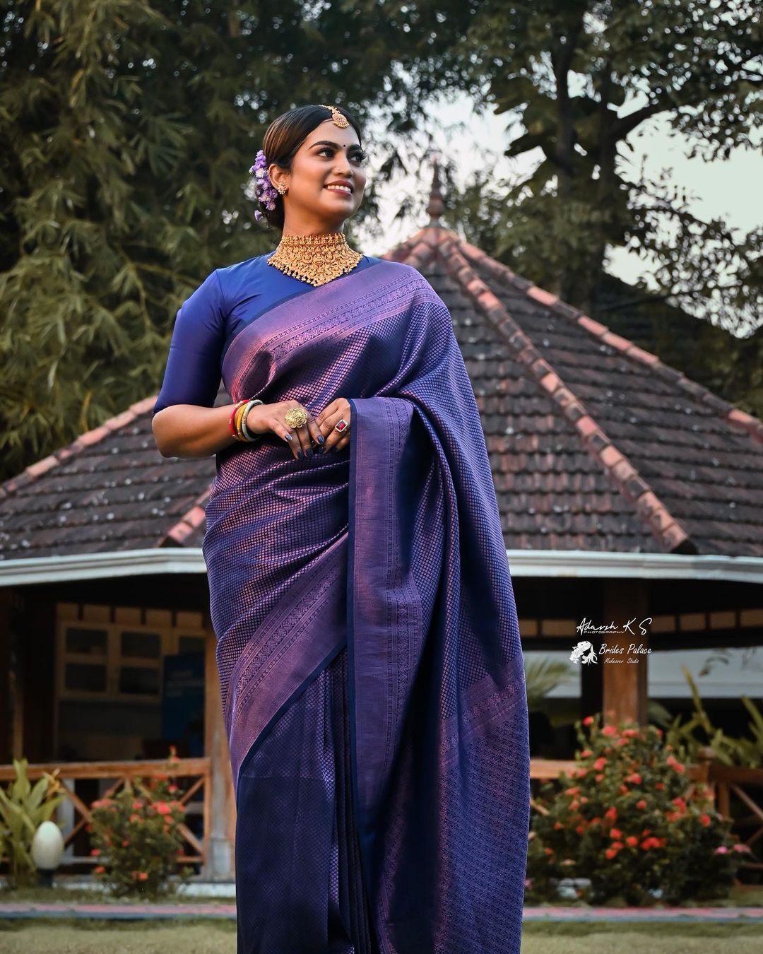 Skinny Blue Soft Silk Saree With Exuberant Blouse Piece