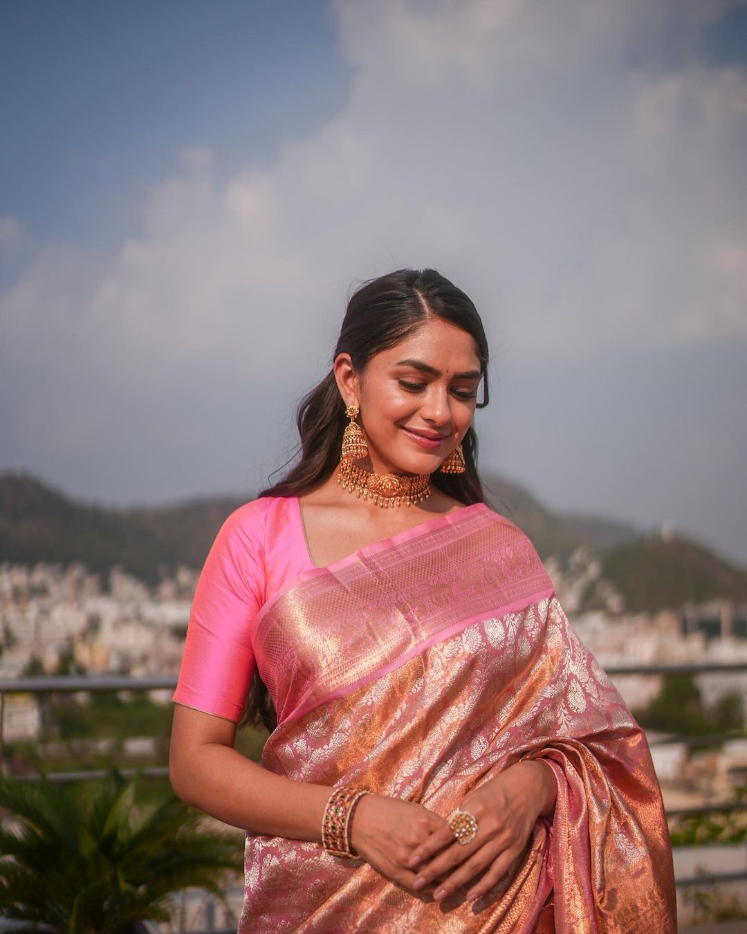 Refreshing Pink Soft Silk Saree With Impressive Blouse Piece