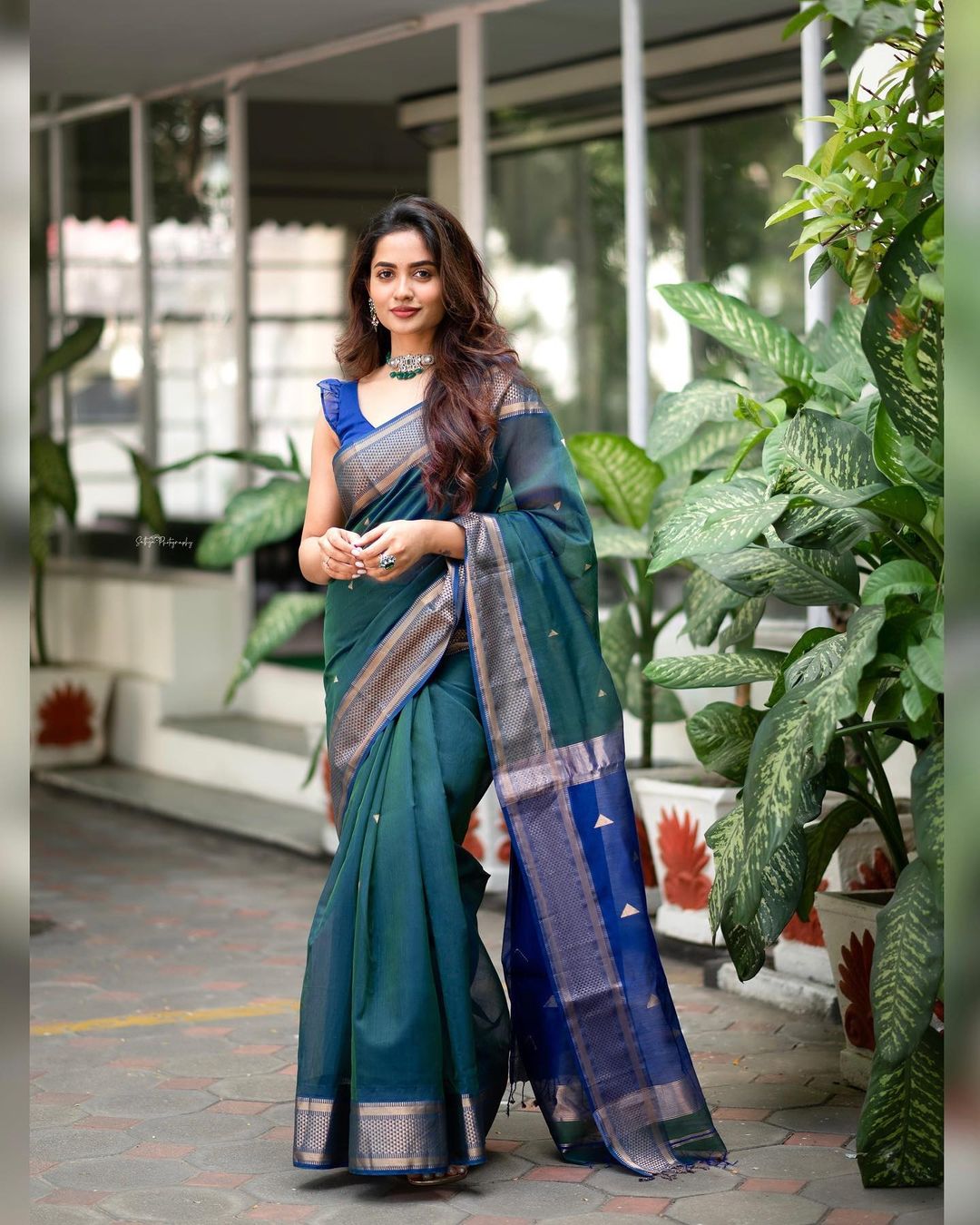 Alluring Rama Soft Silk Saree With Flattering Blouse Piece