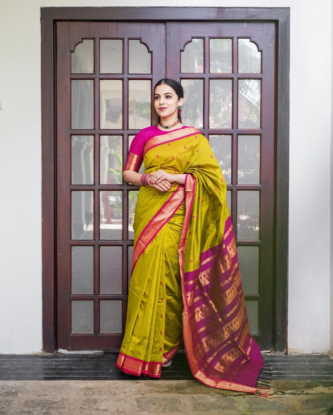 Bewitching Mustard Banarasi Silk Saree With Lovely Blouse Piece