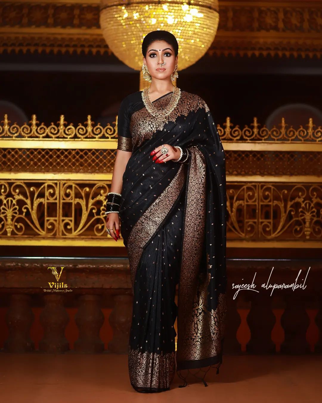 Exquisite Black Soft Silk Saree With Blissful Blouse Piece