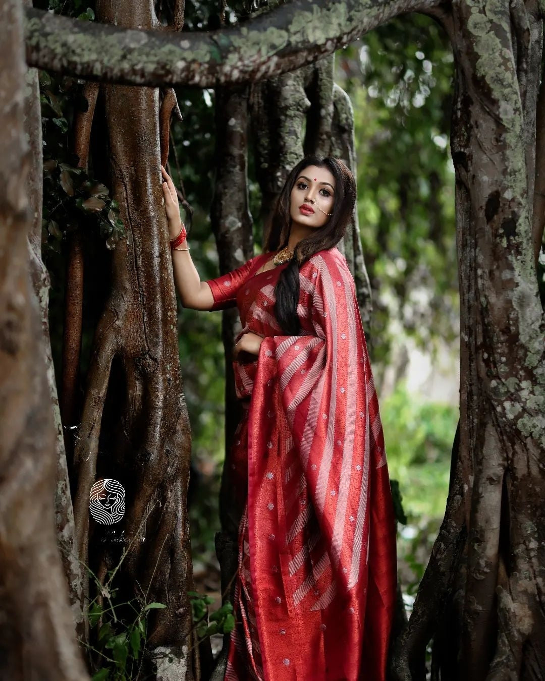 Diaphanous Red Soft Silk Saree With Impressive Blouse Piece