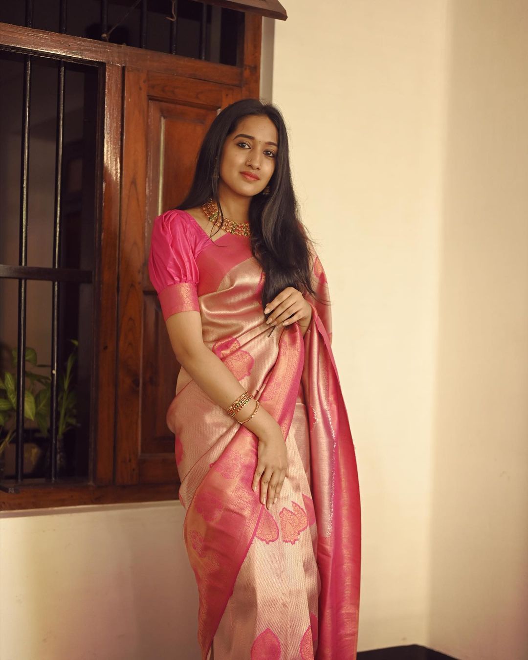 Blissful Peach Soft Silk Saree With Fancifull Blouse Piece