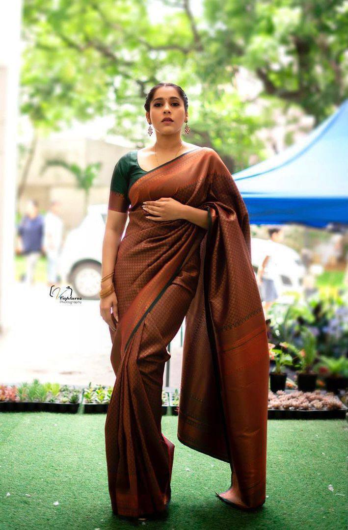 Fantabulous Brown Soft Silk Saree With Lissome Blouse Piece