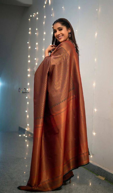 Fantabulous Brown Soft Silk Saree With Lissome Blouse Piece