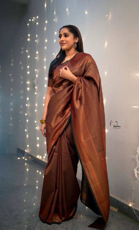 Fantabulous Brown Soft Silk Saree With Lissome Blouse Piece