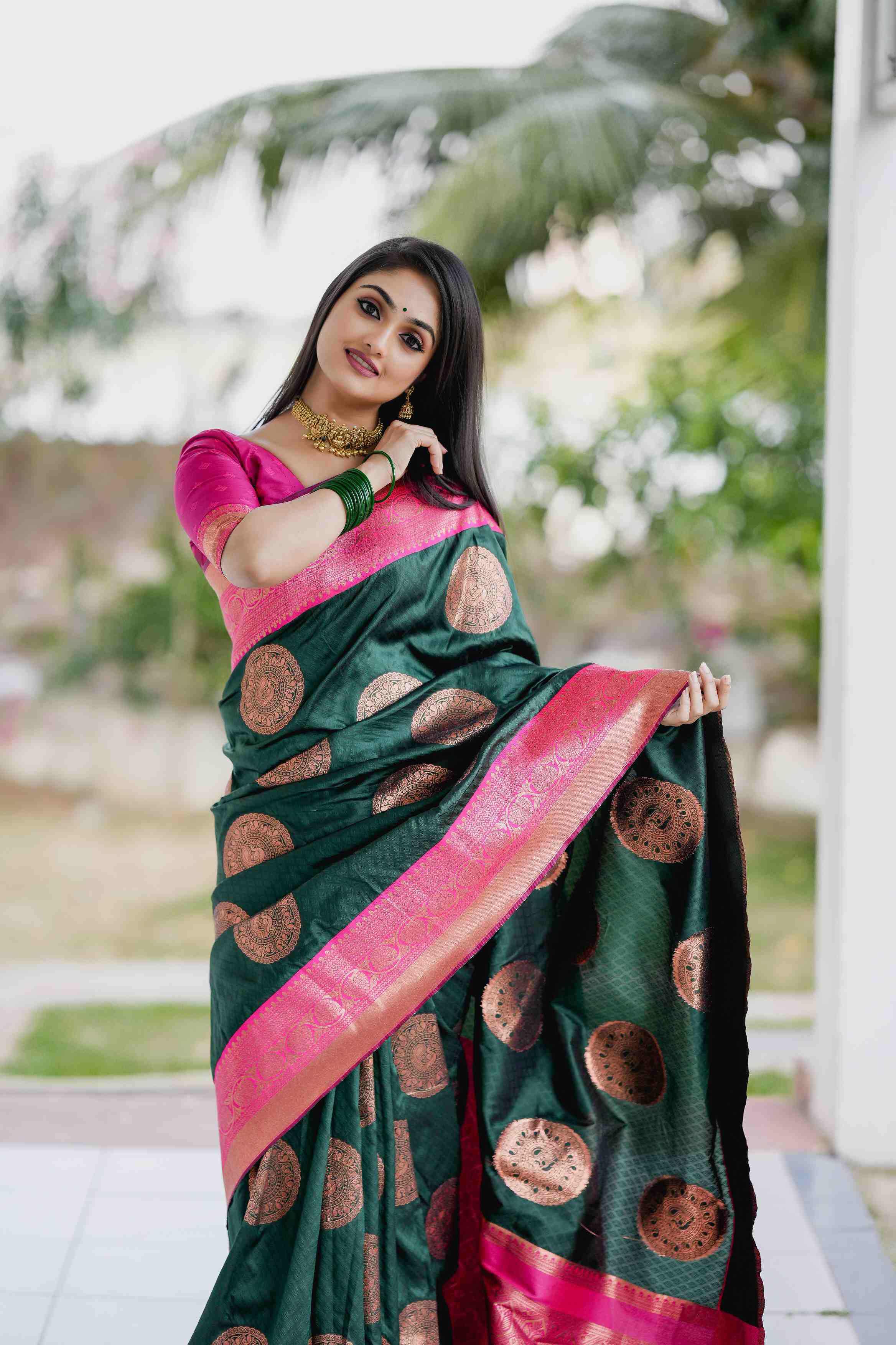 Susurrous Dark Green Soft Soft Banarasi Silk With Ethnic Blouse Piece