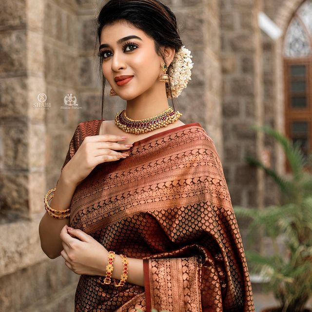 Susurrous Brown Soft Silk Saree With Ethnic Blouse Piece