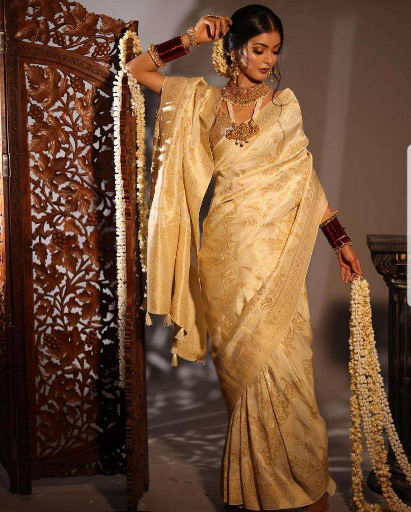 Fashionable Beige Banarasi Silk Saree With Splendid Blouse Piece