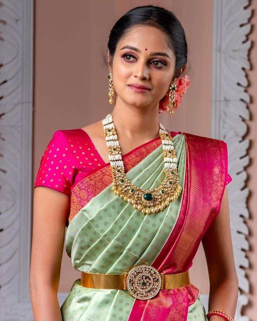Aesthetic Pista Banarasi Silk Saree With Gorgeous Blouse Piece