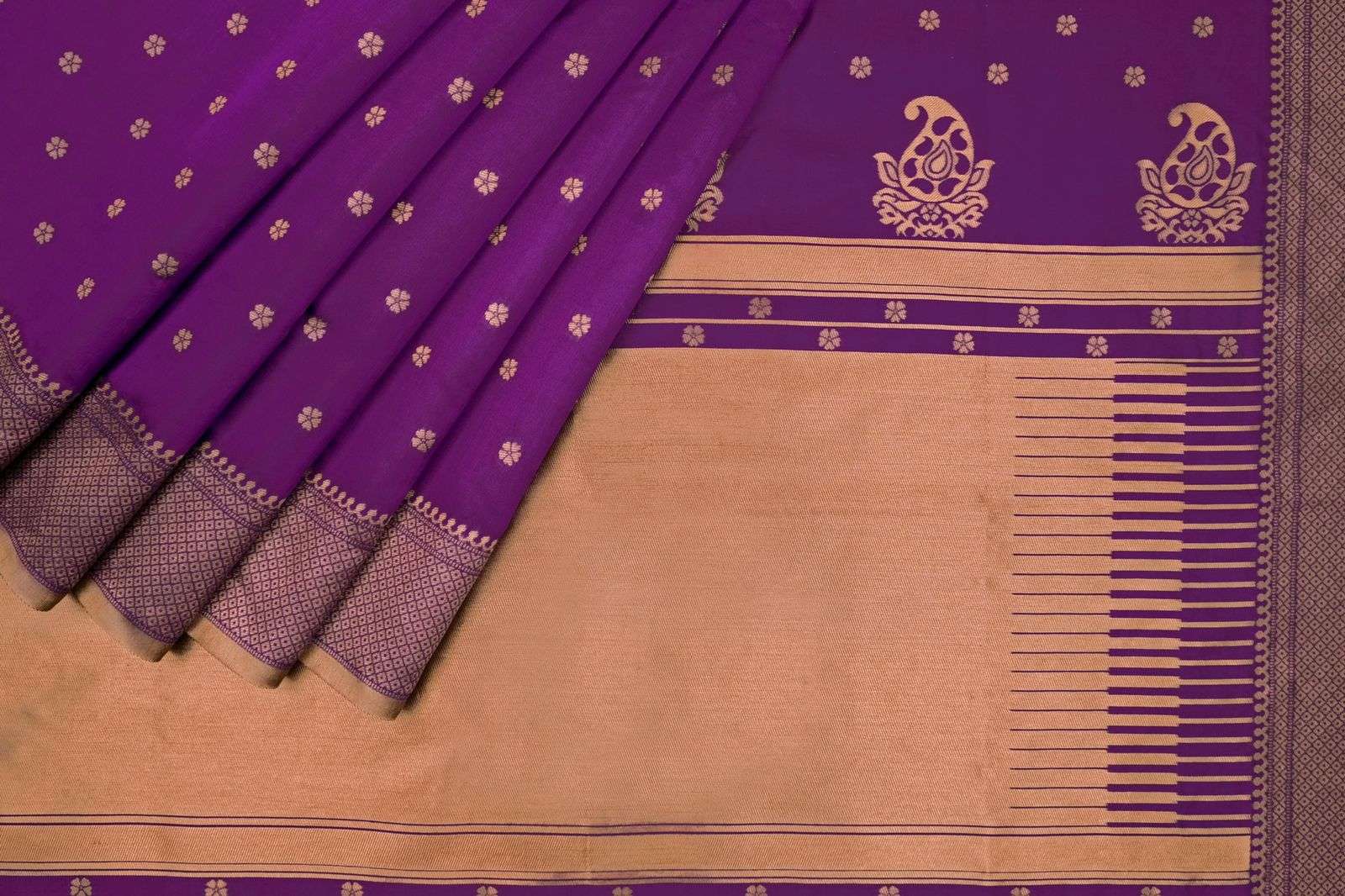Stylish Purple Soft Silk Saree With Beauteous Blouse Piece