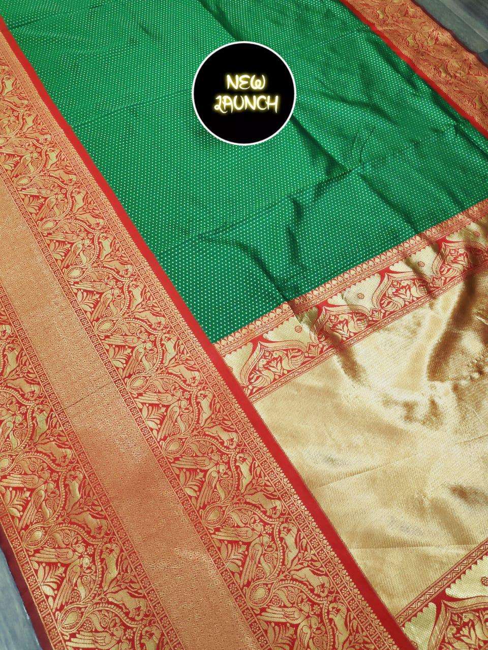 Charming Green Soft Silk Saree With Snazzy Blouse Piece