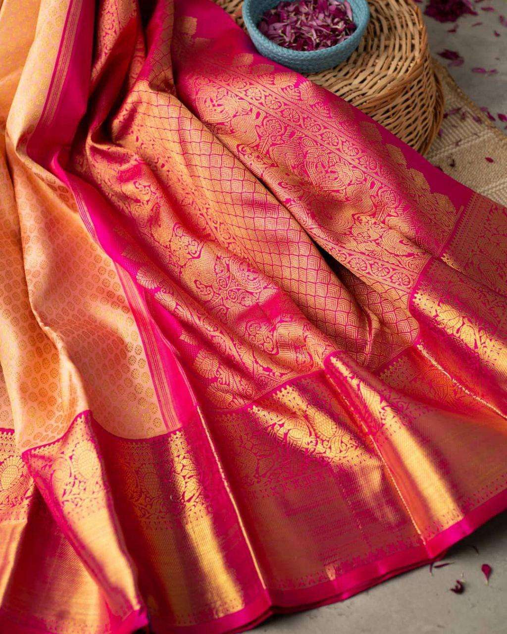 Alluring Peace Soft Silk Saree With Outstanding Blouse