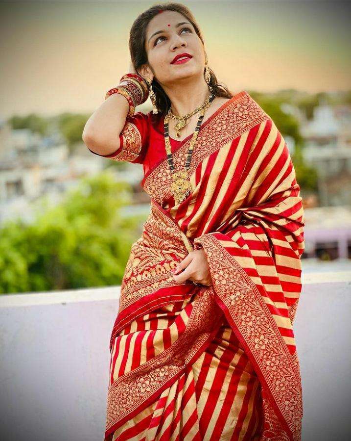 Radiant Red Soft Silk Saree With Moiety Blouse
