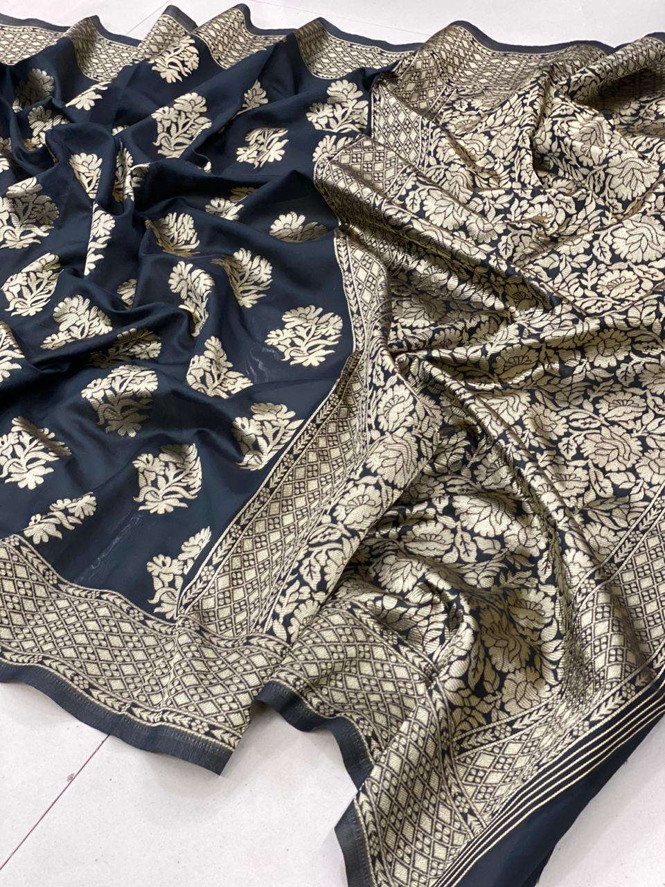 Graceful Black Soft Silk Saree With Extravagant Blouse Piece
