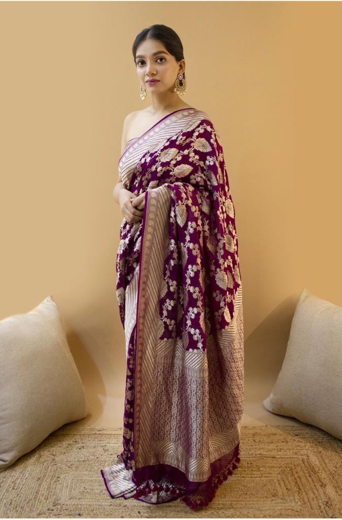 Appealing Purple Soft Silk Saree With Majesty Blouse Piece