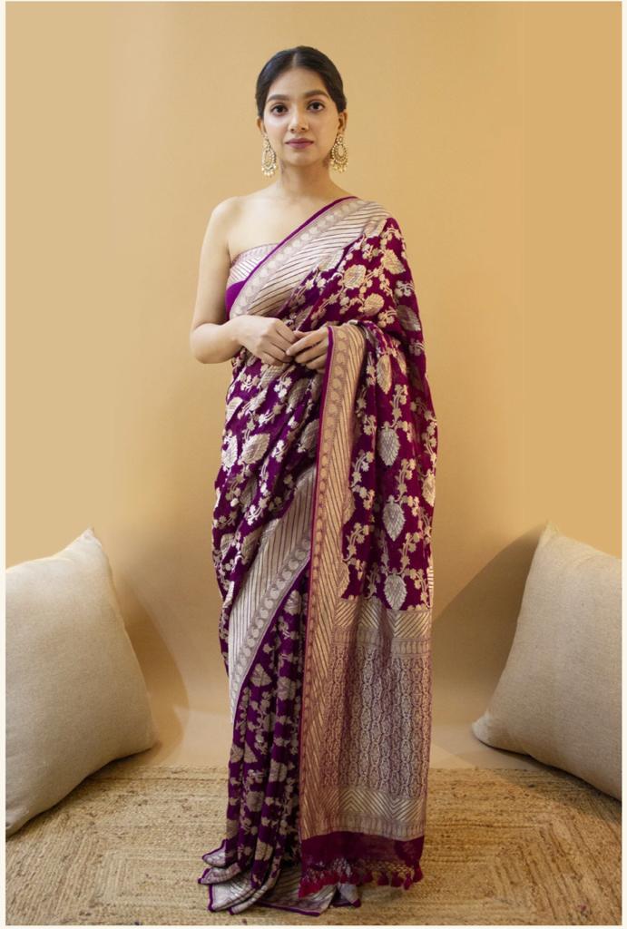 Appealing Purple Soft Silk Saree With Majesty Blouse Piece