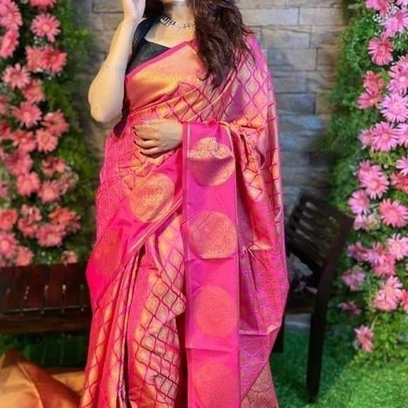 Fetching Pink Soft Silk Saree With Beautiful Blouse Piece