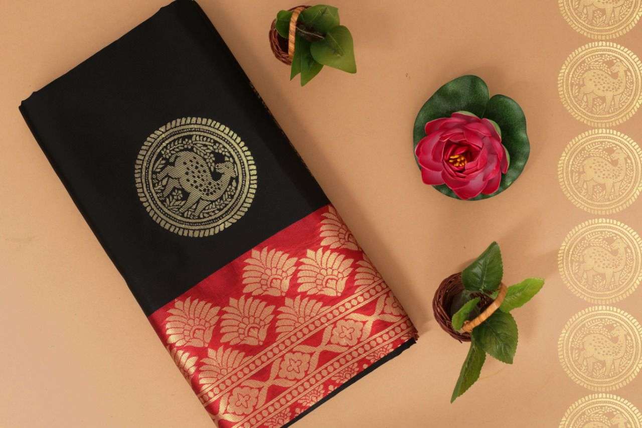 Endearing Black Banarasi Silk Saree With Impressive Blouse Piece