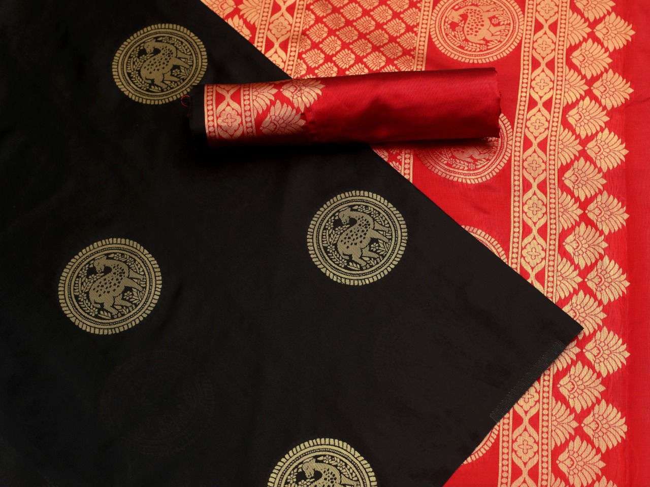 Endearing Black Banarasi Silk Saree With Impressive Blouse Piece