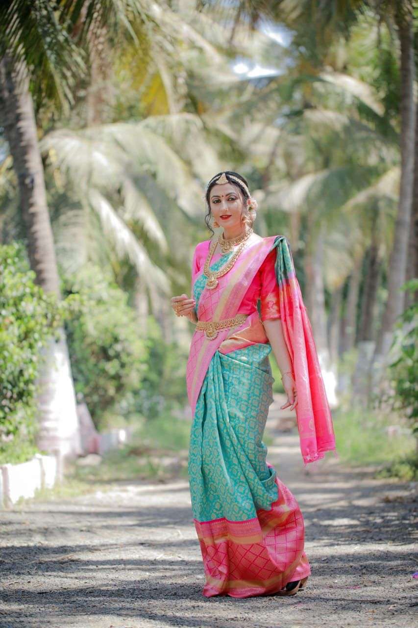 Winsome Firozi Soft Silk Saree With Divine Blouse Piece