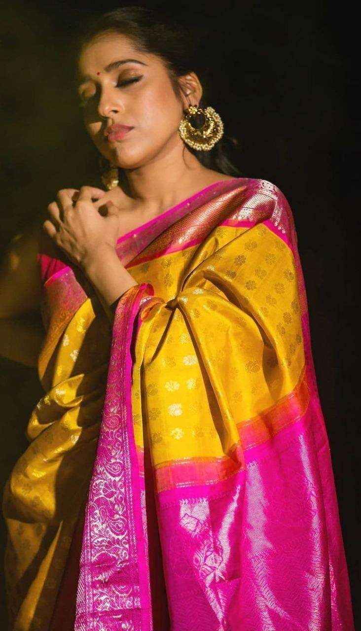 Magnetic Yellow Soft Silk Saree With Flattering Blouse Piece