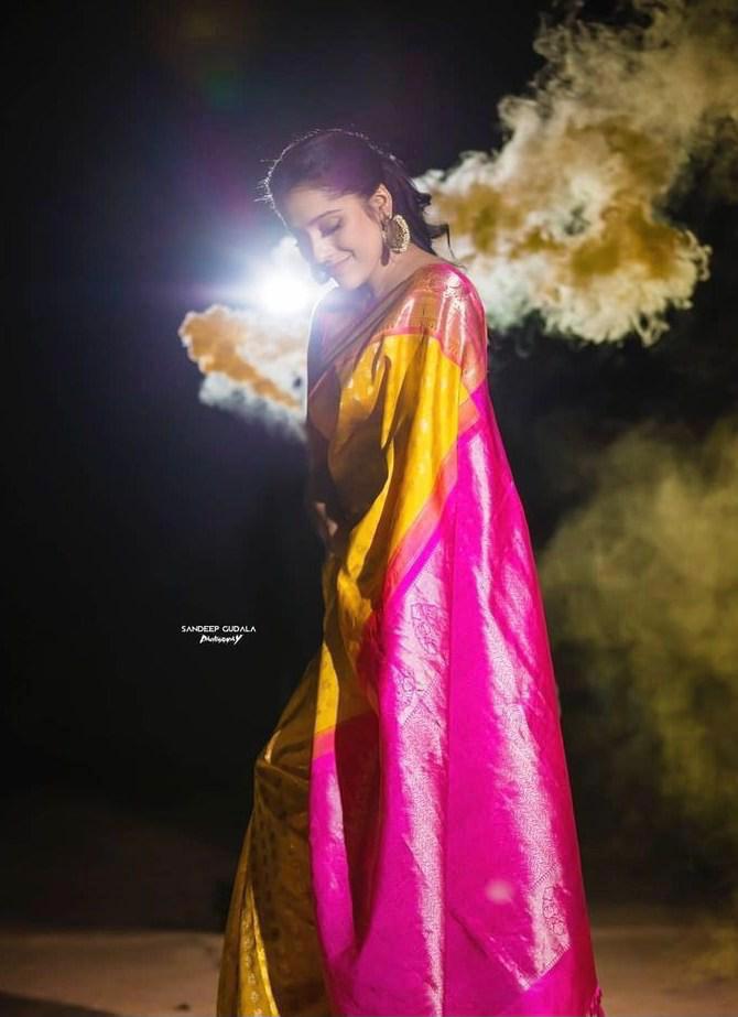 Magnetic Yellow Soft Silk Saree With Flattering Blouse Piece