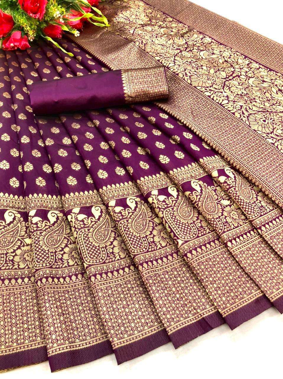 Glamourous Purple Banarasi Silk Saree With Pleasing Blouse Piece