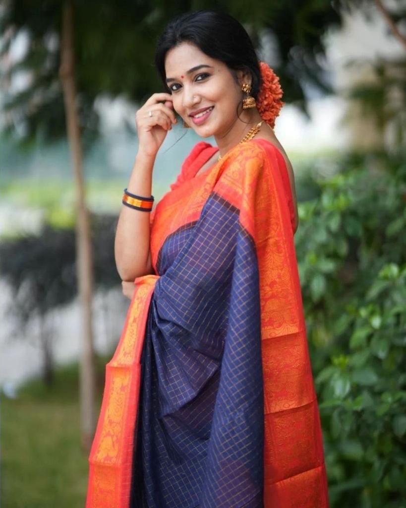 Incredible Navy Blue Banarasi Silk Saree With Smashing Blouse Piece