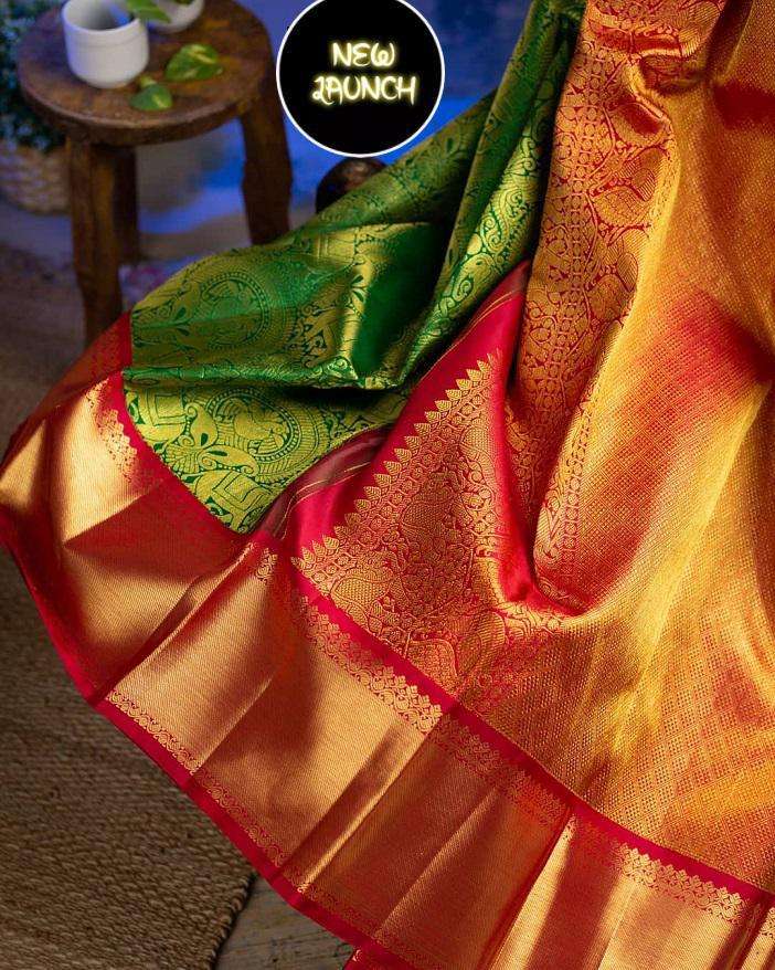 Delicate Green Kanjivaram Silk Saree With Delightful Blouse Piece
