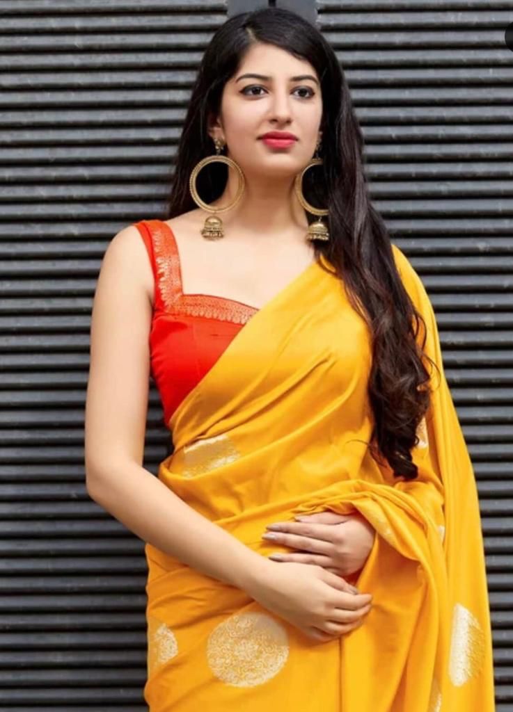 Flattering Yellow Banarasi Silk Saree With Adorable Blouse Piece