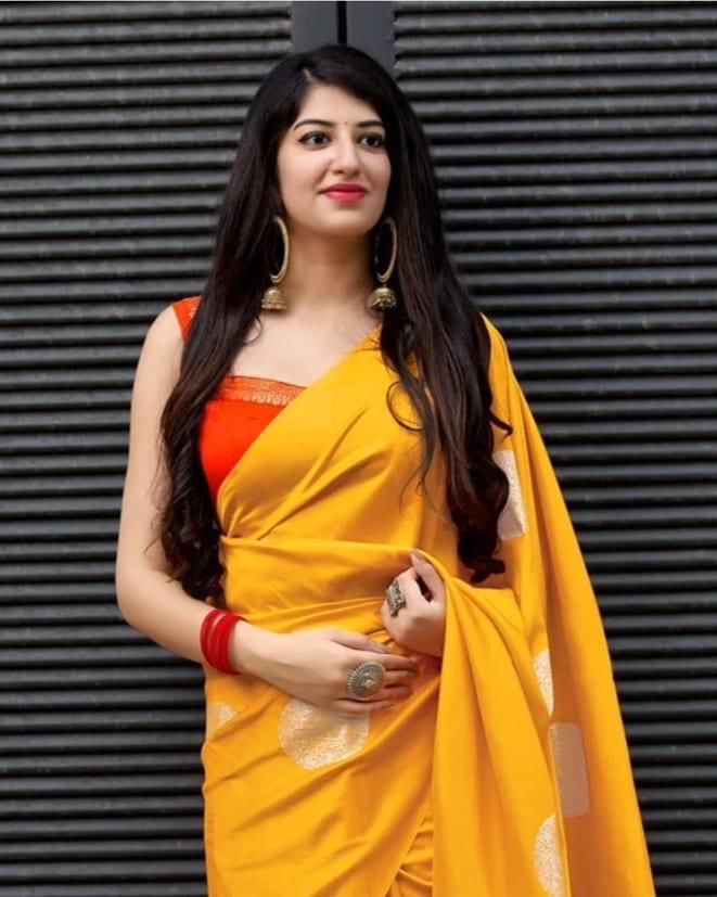Flattering Yellow Banarasi Silk Saree With Adorable Blouse Piece
