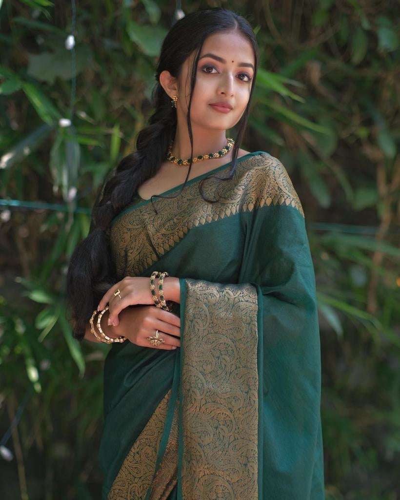 Excellent Dark Green Soft Silk Saree With Classy Blouse Piece