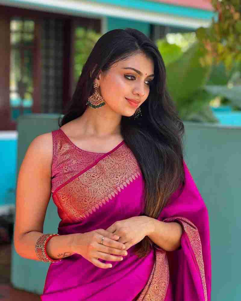 Gorgeous Dark Pink Soft Silk Saree With Heartening Blouse Piece