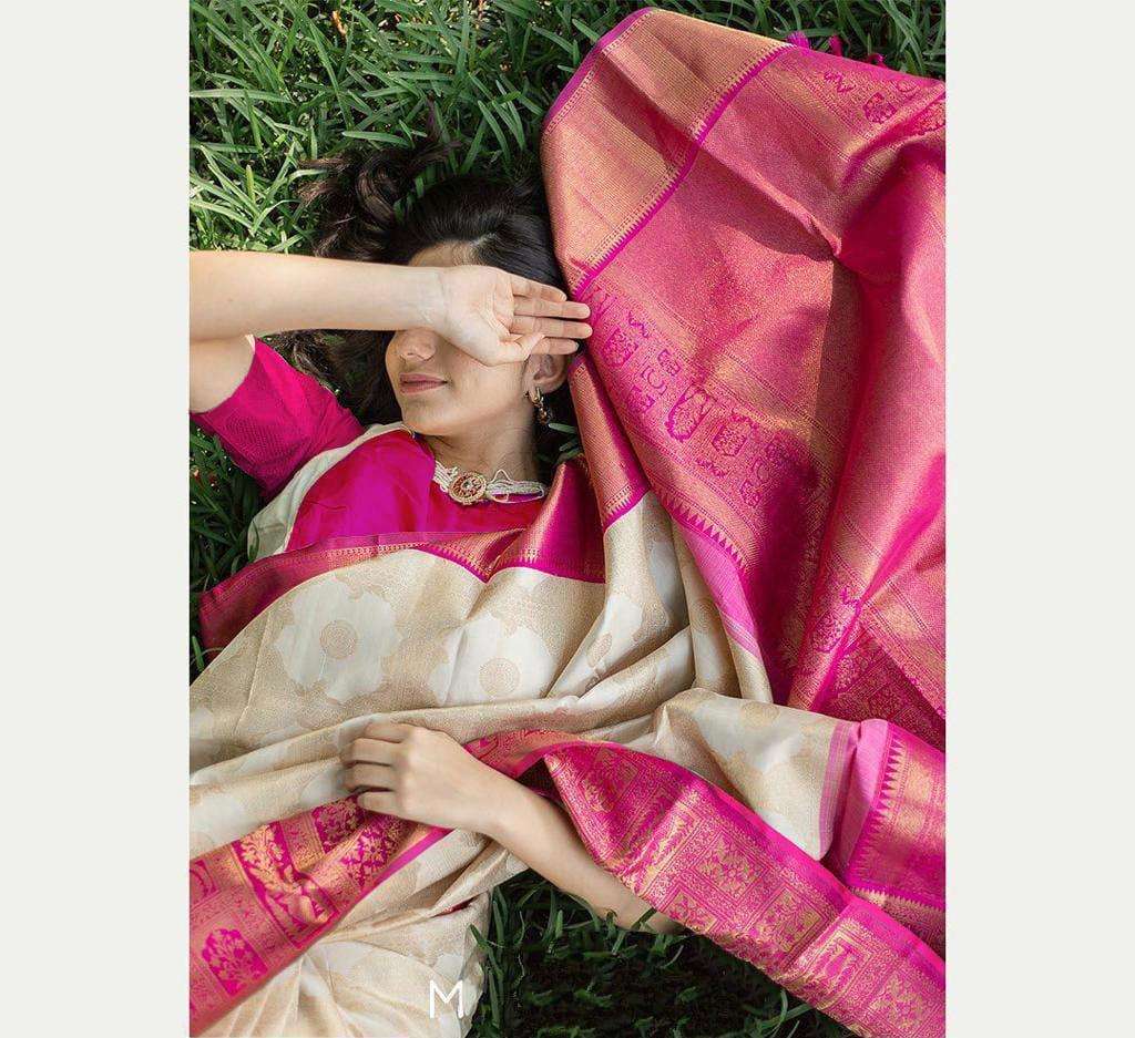 Bewitching Cream Kanjivaram Silk Saree With Enchanting Blouse Piece