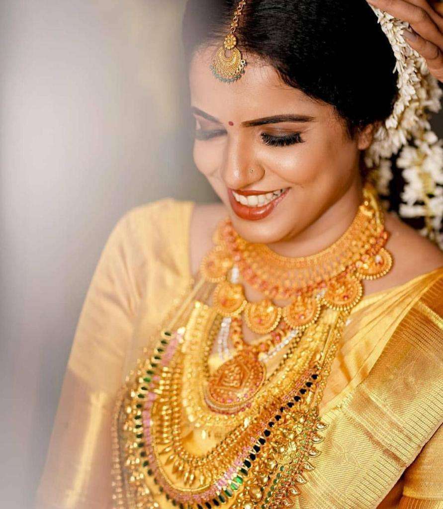 Amazing Yellow Banarasi Silk Saree With perfect Blouse Piece