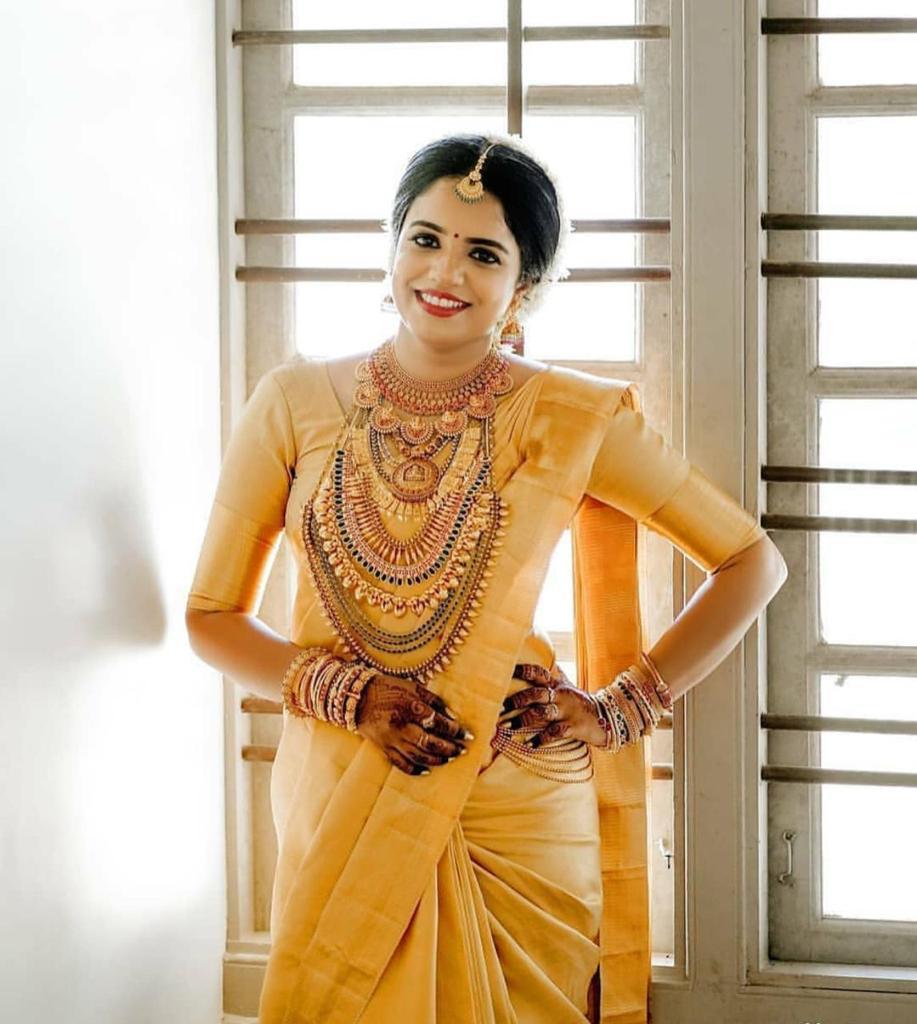 Amazing Yellow Banarasi Silk Saree With perfect Blouse Piece